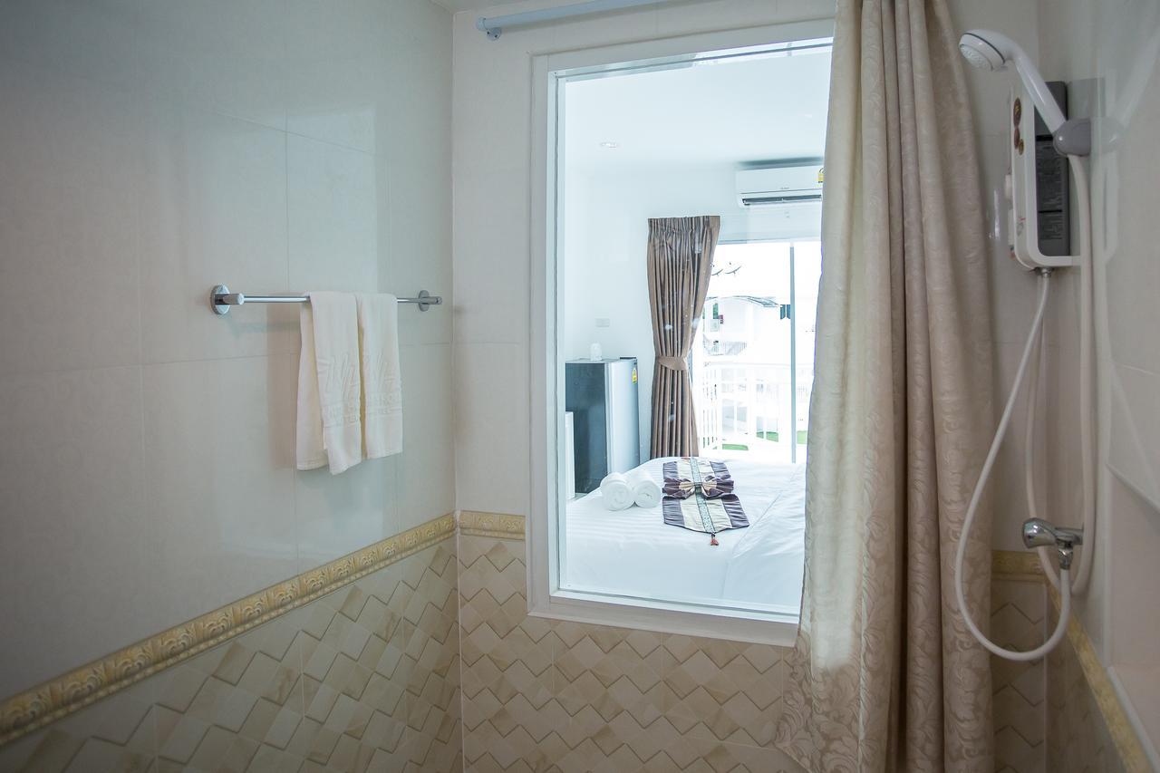 White House Hotel Tak Luaran gambar