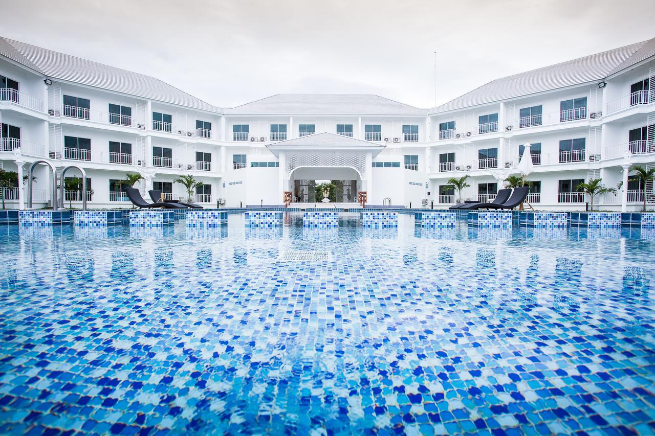 White House Hotel Tak Luaran gambar