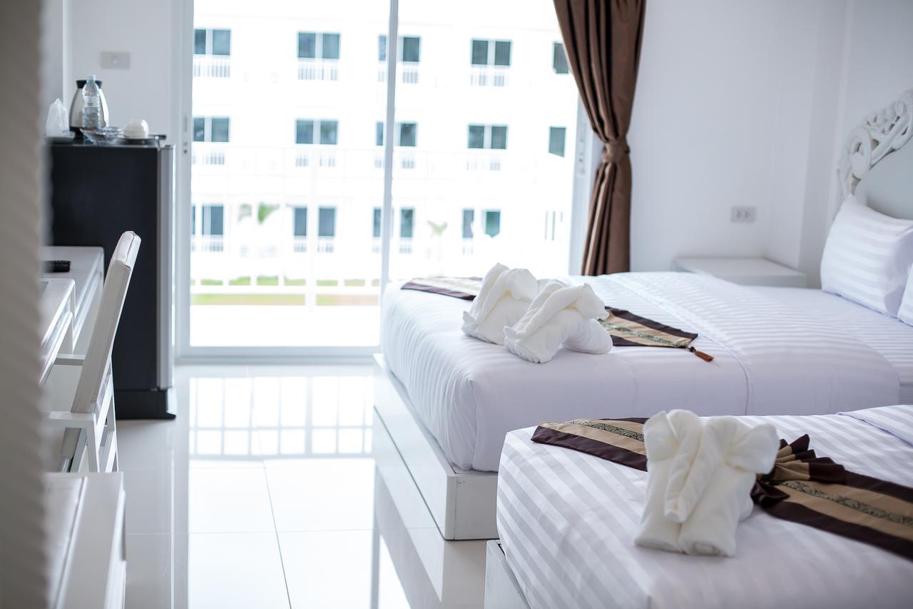 White House Hotel Tak Luaran gambar